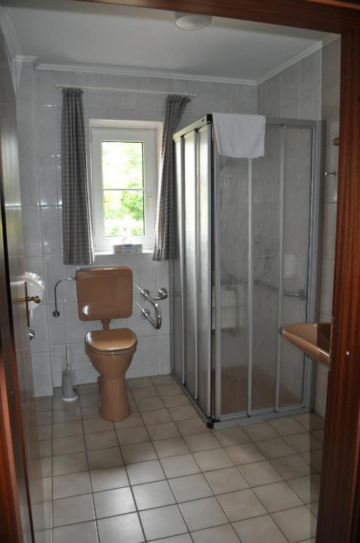 Salz & Pfeffer Im Gasthaus Frorup Hotell Oeversee Rum bild